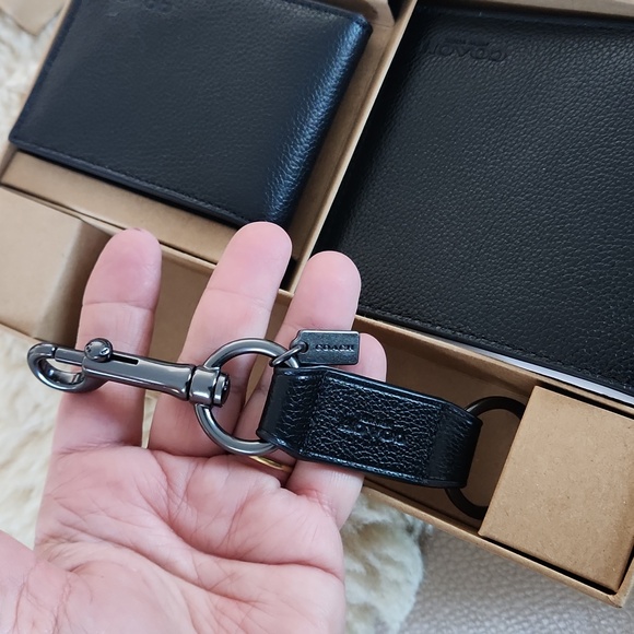NWT IOB Coach Black Calf Leather 3 In 1 Wallets & Key Holder Set ๐ค๐ - Picture 10 of 15